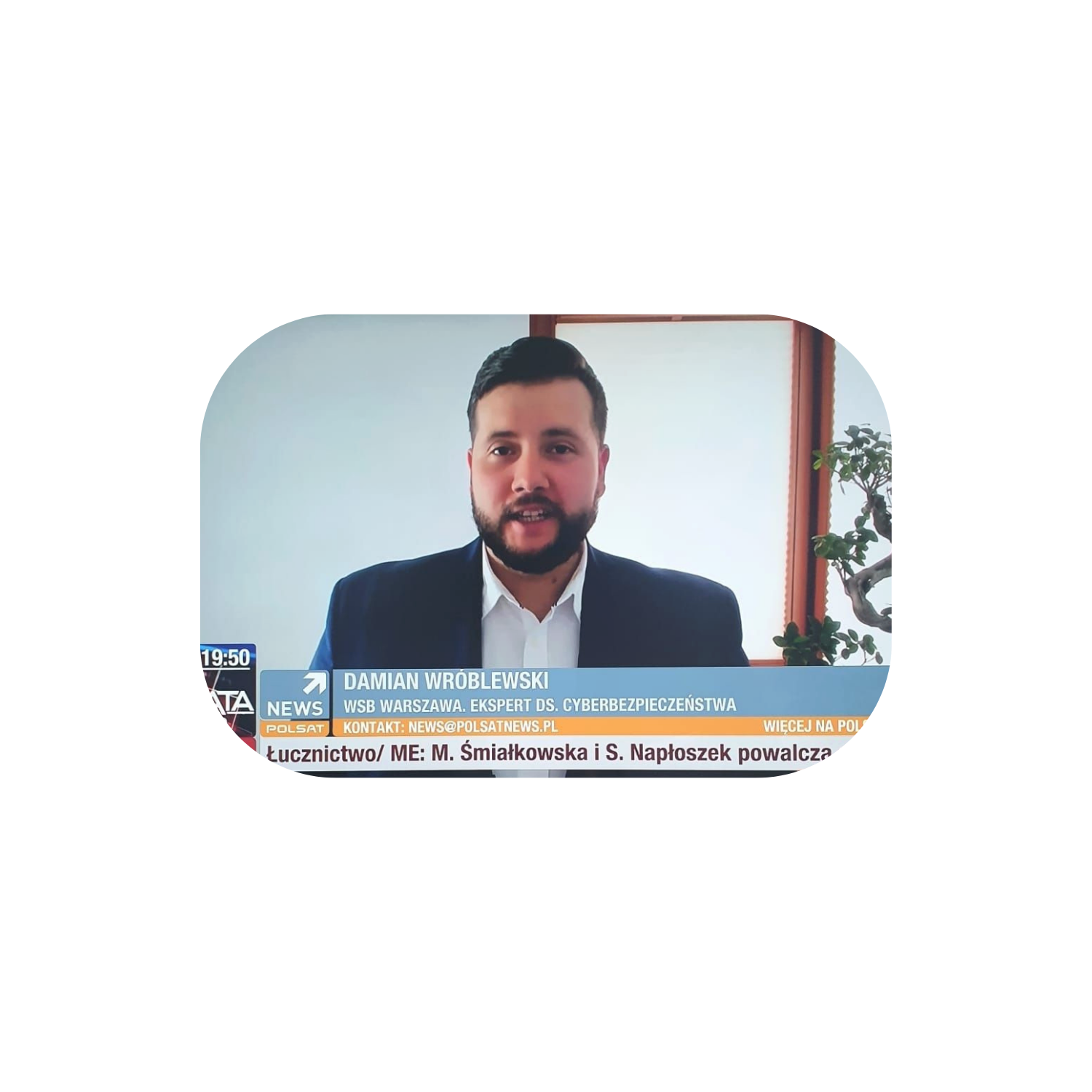 Live TV appearance — Damian Wróblewski as a cybersecurity expert